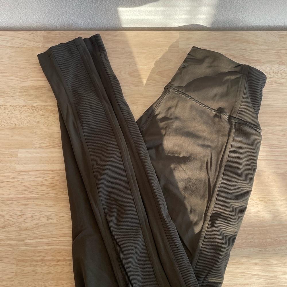 Women's Lululemon Olive Green Leggings